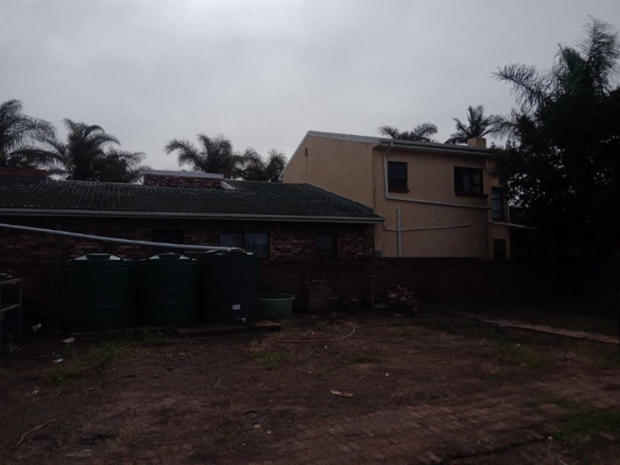 4 Bedroom Property for Sale in C Place Eastern Cape